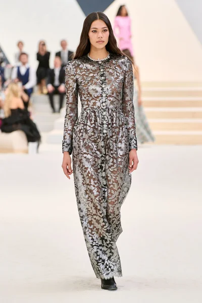 Look 27